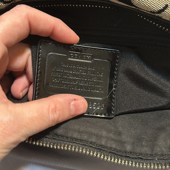 Coach purse. Slightly used. - Picture 4 of 4